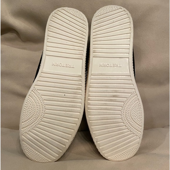 Tretorn women’s black and white sneakers size 7 - Picture 5 of 7